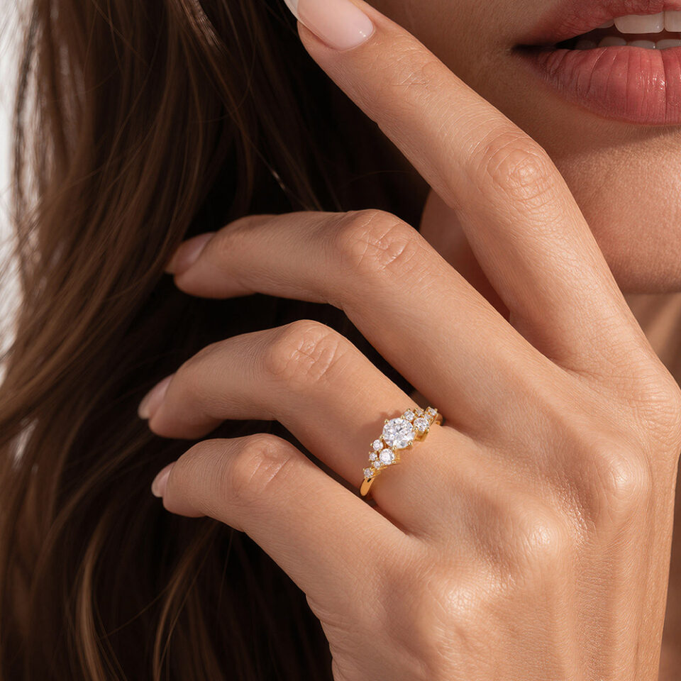 Snowdrift Round Cut Moissanite Cluster Engagement Ring Symmetrical & Bold Accents (3)